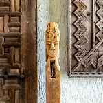 Khai Отель 4*